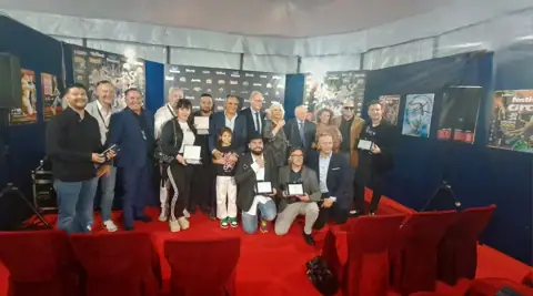 5 giorni di Festival, 9 spettacoli, 100 artisti in pista, 24 Nazioni. Gran Gala e premiazioni lunedì 16 ore 20.00 Le Giurie della 24^ ed. dell’International Circus Festival of Italy incontrano la città A ritirare il riconoscimento i 16 i “big del Circo” provenienti da 14 nazioni e un rappresentate della giuria della critica