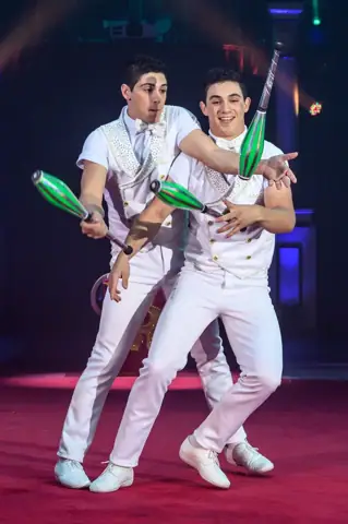 Ancora quattro grandi attrazioni entrano a far parte del cast dell’imminente 24^ edizione dell’International Circus Festival of Italy. Il debutto: Giovedì 12 Ottobre, ore 21.00, a Latina in via Rossetti. – foto 3