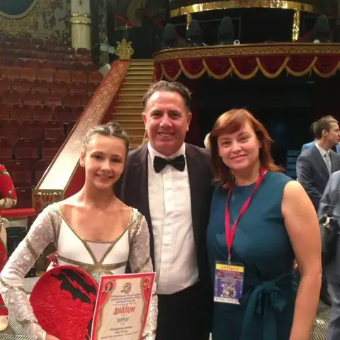 President Fabio Montico awarding the Gold Prize in Moscow