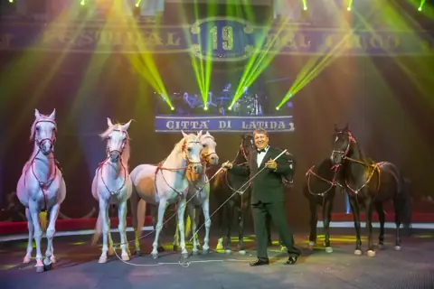 The Special 25th Anniversary edition of the International Circus Festival of Italy will be celebrated by performances in the ring of the very best representatives of Italy’s most prominent historical Circus families: this year’s Festival is honoured by the presence of renowned performer FLAVIO TOGNI, who will be representing his celebrated Circus family as Special Guest at the event.